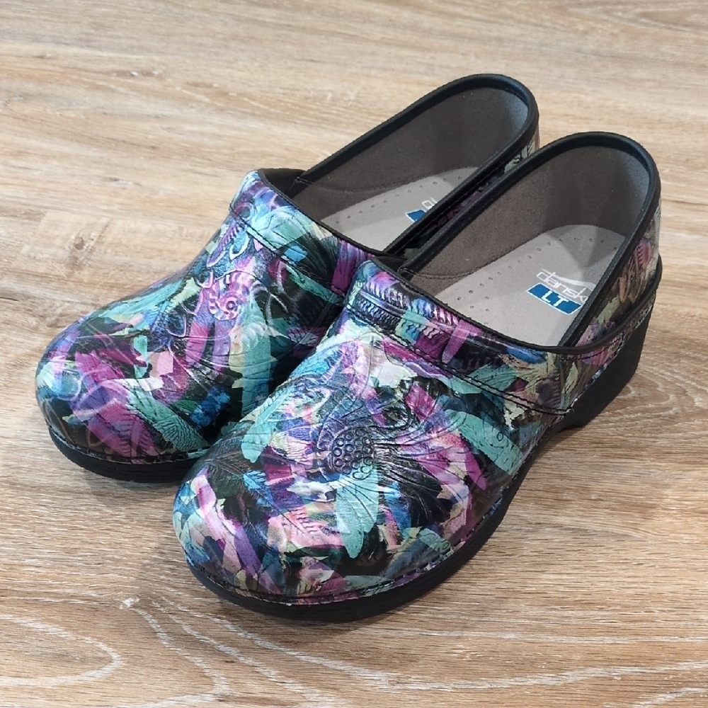 💜🩵 Dansko LT Women's Multicolor & Textured Clogs size 39 Euro LIKE NEW!!!💜🩵